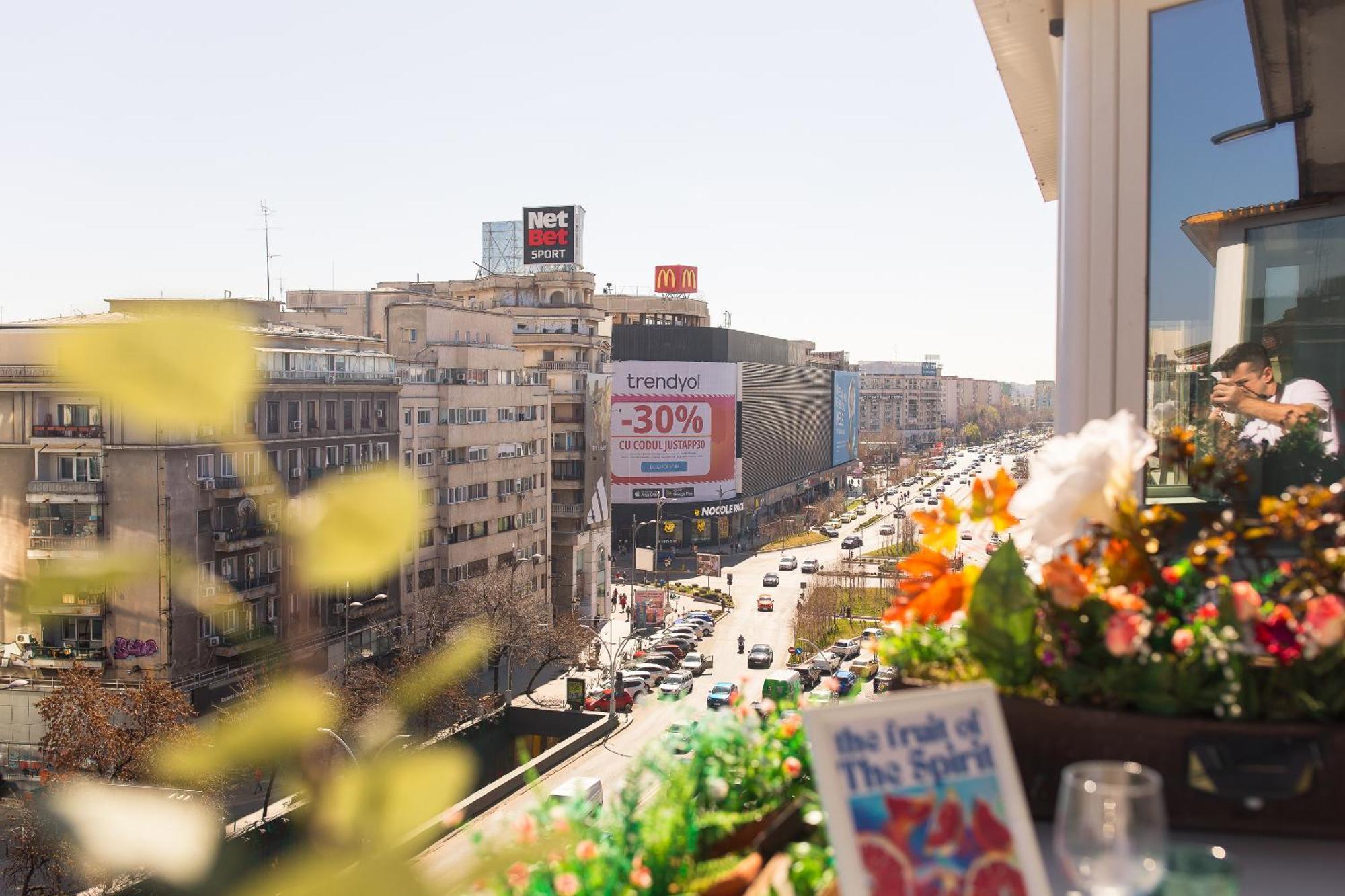 בוקרשט Old Town Apartment With Amazing View From The Balcony מראה חיצוני תמונה